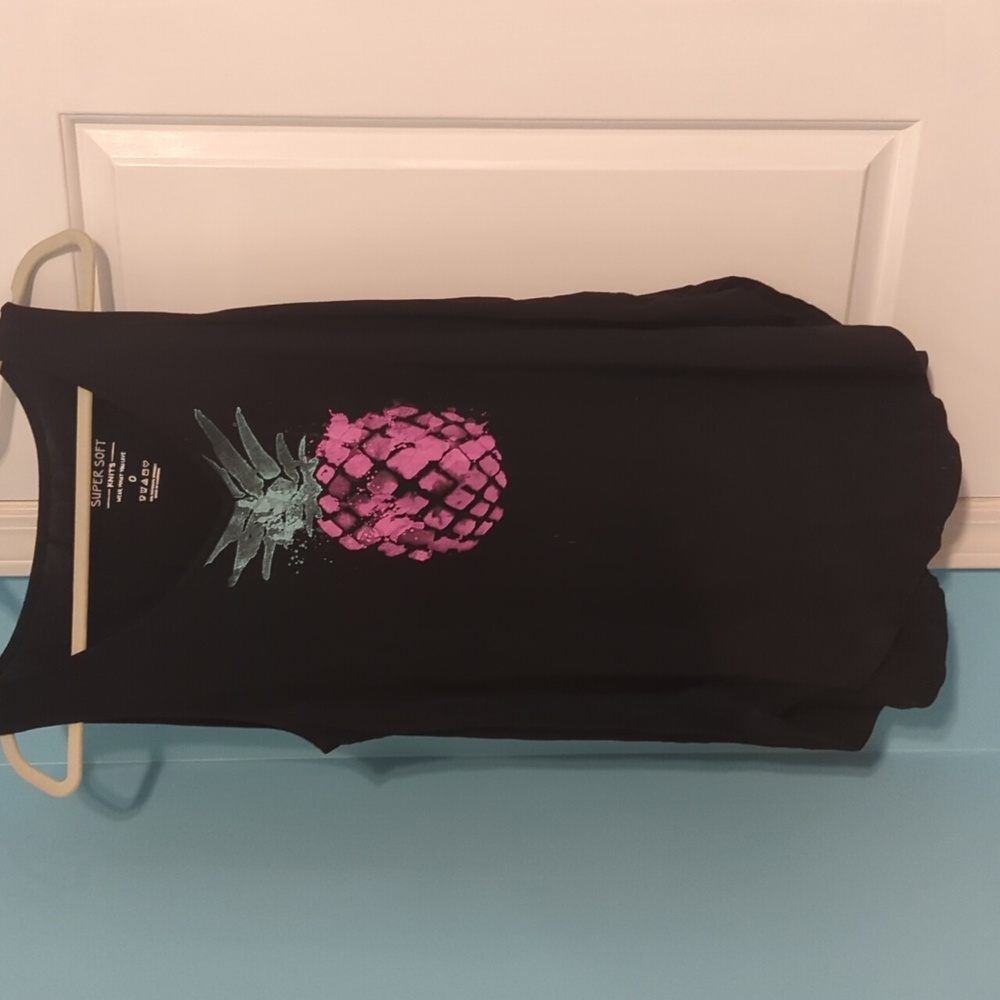 Torrid Super Soft Pineapple Graphic Tank size 0